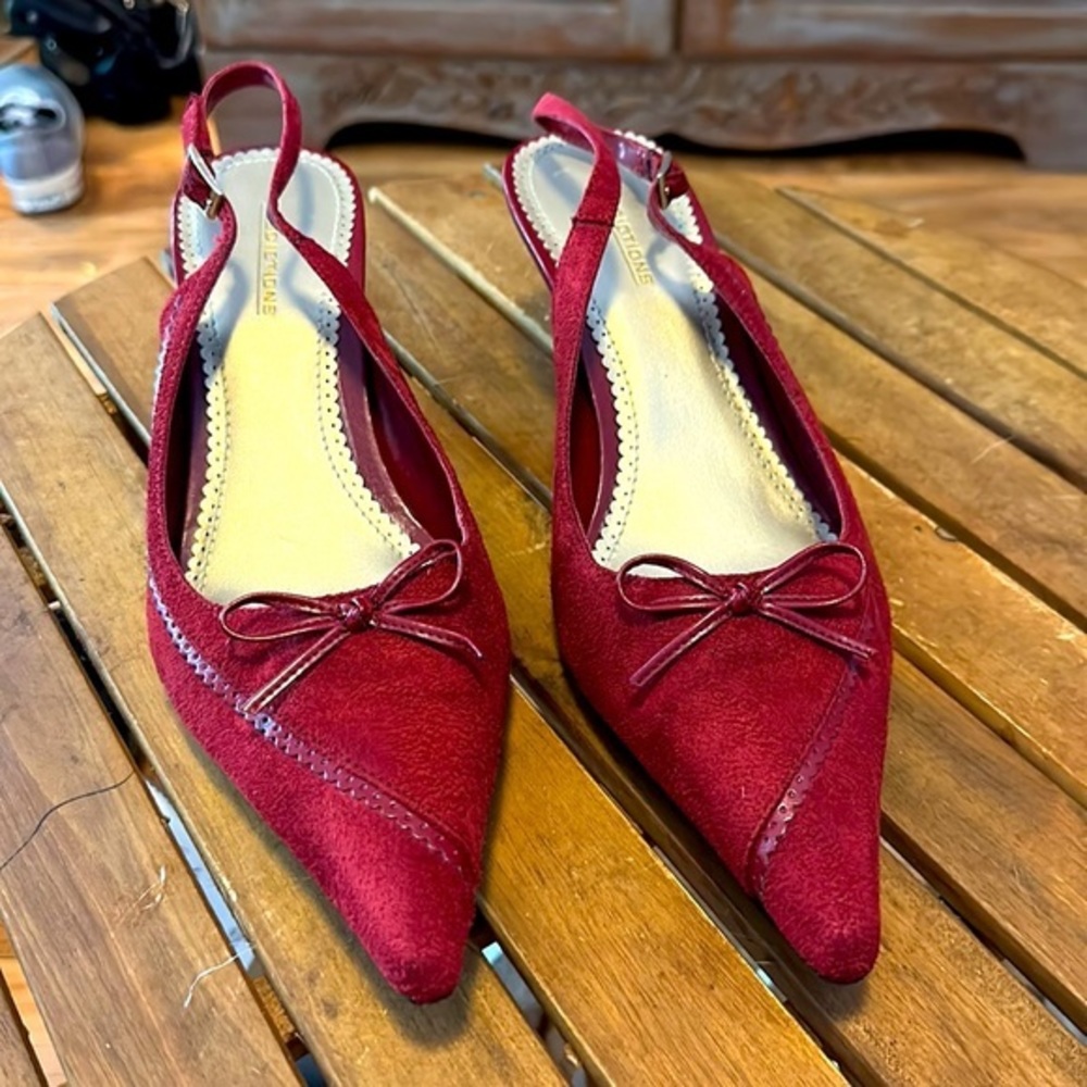 Predictions Faux suede pointed toe sling backs in Burgundy. NWOB condition. 11W